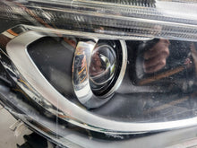 Laden Sie das Bild in den Galerie-Viewer, Frontscheinwerfer Mercedes-Benz Cla A1179065100 A1179065200 Xenon Ein Satz SCH4662009062ln