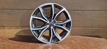 Laden Sie das Bild in den Galerie-Viewer, 1x Alufelge 18 Zoll 7.0" 5x100 2GM601025P VW T-Cross T Cross Rim Wheel FEL4428924241fl