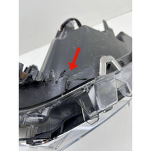 Laden Sie das Bild in den Galerie-Viewer, Frontscheinwerfer Toyota Hilux VIII RCD25398 FALSE Scheinwerfer Headlight SCH5851306413du