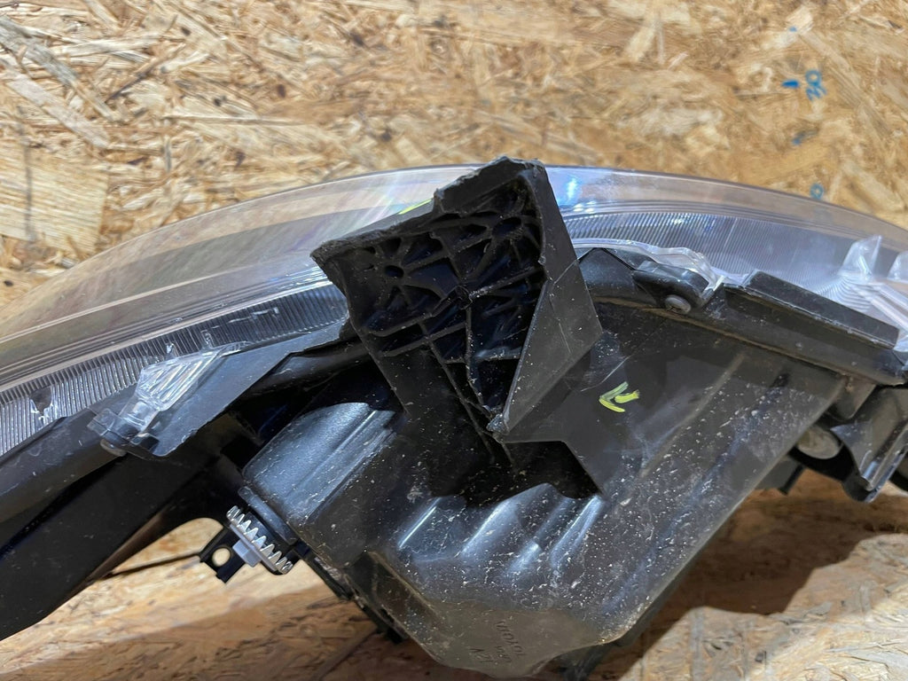 Frontscheinwerfer Toyota 4 Yaris S2508P011-M Rechts Scheinwerfer Headlight