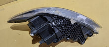 Laden Sie das Bild in den Galerie-Viewer, Frontscheinwerfer Mercedes-Benz Vito W447 A4479067800 Rechts Headlight