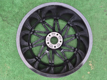 Load image into Gallery viewer, 1x Alufelge 19 Zoll 5x120 KBA51958 BMW F11 F10 Rim Wheel FEL9920014679hf