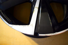 Laden Sie das Bild in den Galerie-Viewer, 1x Alufelge 17 Zoll 7.5&quot; 5x108 44ET 9847065380 Opel Astra L Rim Wheel