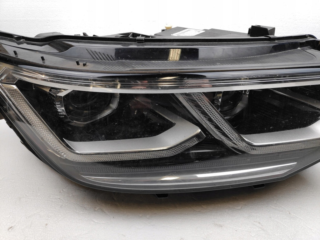 Frontscheinwerfer VW Tiguan 5NB941082G Rechts Scheinwerfer Headlight