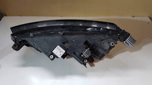Laden Sie das Bild in den Galerie-Viewer, Frontscheinwerfer Skoda Octavia I 5E4941016A LED Rechts Scheinwerfer Headlight SCH1135618495wk