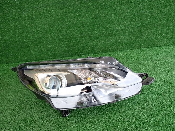 Frontscheinwerfer Peugeot 2008 90167015 LED Rechts Scheinwerfer Headlight