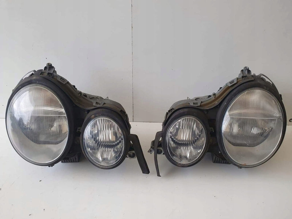 Frontscheinwerfer Mercedes-Benz 210210210 Ein Satz Scheinwerfer Headlight