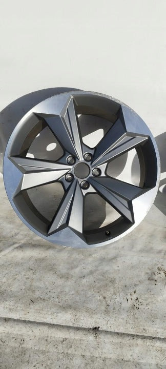 1x Alufelge 21 Zoll 8.5" 5x112 40ET 89A601025 Audi E-Tron Rim Wheel FEL6897560207bl