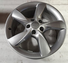 Laden Sie das Bild in den Galerie-Viewer, 1x Alufelge 17 Zoll 7.5&quot; 5x112 37ET Audi C7 Rim Wheel