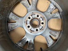 Laden Sie das Bild in den Galerie-Viewer, 1x Alufelge 18 Zoll 7.5&quot; 5x108 50ET Glanz LY4C-N2B Ford Focus Rim Wheel