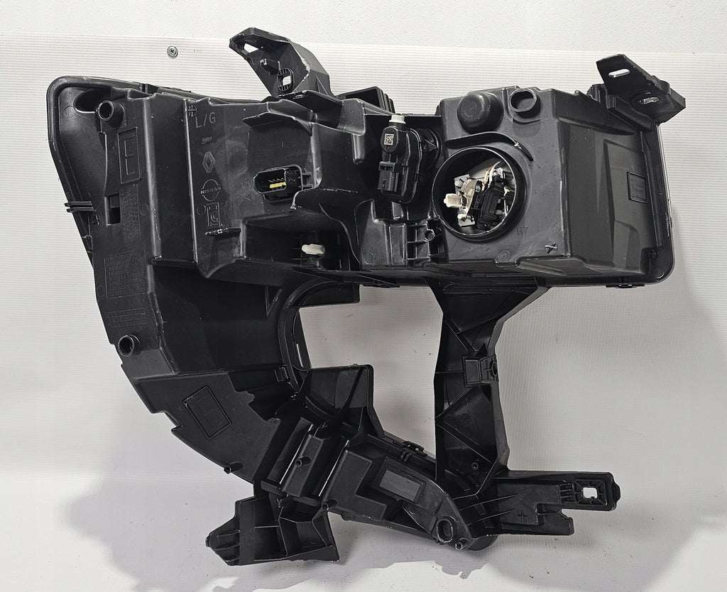 Frontscheinwerfer Nissan Interstar Master III 260609073R 2404181634 Links SCH9107694632nw