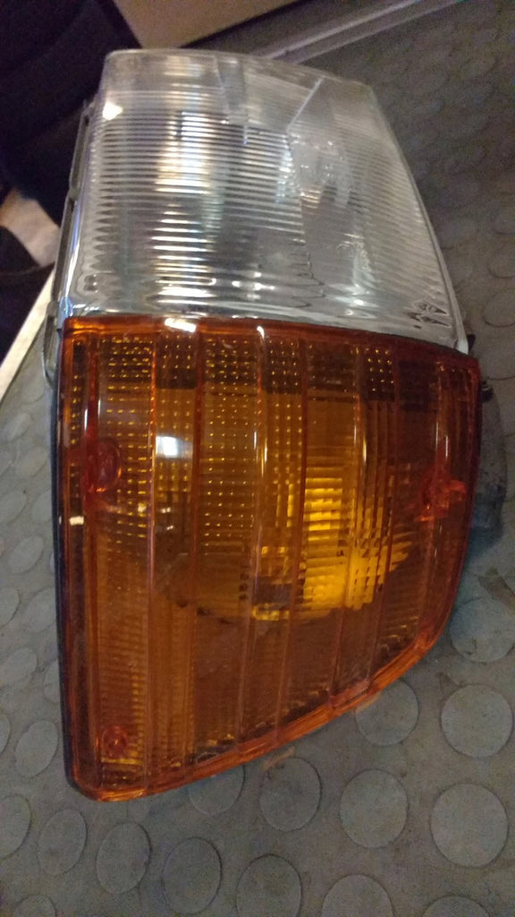 Frontscheinwerfer Mercedes-Benz R107 Rechts Scheinwerfer Headlight