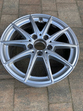Load image into Gallery viewer, 1x Alufelge 16 Zoll 6.5" 5x112 44ET Glanz Silber A1774011100 Mercedes-Benz FEL3925162013go