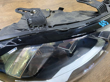 Laden Sie das Bild in den Galerie-Viewer, Frontscheinwerfer Audi A1 82A941004 Rechts Scheinwerfer Headlight SCH7367531603jn