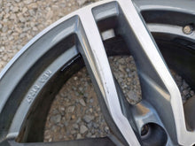 Laden Sie das Bild in den Galerie-Viewer, 1x Alufelge 18 Zoll 8.0" 5x105 38ET KBA51367 Opel Rim Wheel FEL8152243600hl