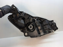 Laden Sie das Bild in den Galerie-Viewer, Frontscheinwerfer Toyota Yaris Links Scheinwerfer Headlight SCH7350801281rf