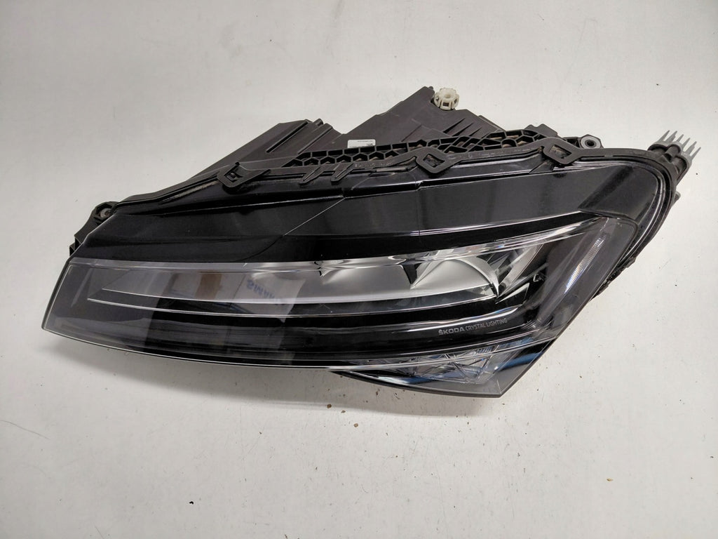 Frontscheinwerfer Skoda Superb III 3V941015C LED Links Scheinwerfer Headlight SCH8738137510ij
