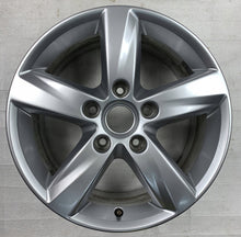 Load image into Gallery viewer, 1x Alufelge 17 Zoll 7.5&quot; 5x130 50ET 7P6601025A Audi Q7 Touareg 7p6 Rim Wheel