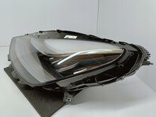 Laden Sie das Bild in den Galerie-Viewer, Frontscheinwerfer Tesla Model 3 1077375-00-C 1110796-00-D Full LED Links SCH8255662146ed