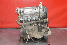 Laden Sie das Bild in den Galerie-Viewer, Motor Mitsubishi Outlander I 4G63 2.0 136PS 2001 Benzin Engine Unkomplett MOT3772918206ms