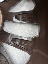 Load image into Gallery viewer, 1x Alufelge 16 Zoll 7.0" 5x100 46ET Glanz Schwarz 6V0601025D Skoda Fabia Iii FEL7011943999ad