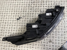 Load image into Gallery viewer, Frontscheinwerfer Kia Ceed 92101J7500 Links Scheinwerfer Headlight SCH5342874227hg