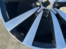 Laden Sie das Bild in den Galerie-Viewer, 1x Alufelge 19 Zoll 8.0" 5x112 5C0601025N VW New Rim Wheel FEL5214956426pd