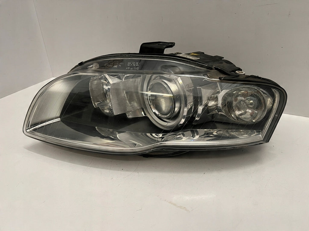 Frontscheinwerfer Audi A4 B7 8E0941003BM Xenon Ein Stück (Rechts oder Links)