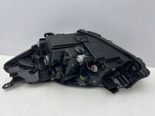 Load image into Gallery viewer, Frontscheinwerfer Toyota Yaris Rechts Scheinwerfer Headlight