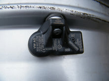 Load image into Gallery viewer, 1x Alufelge 17 Zoll 6.5" 5x112 41ET Glanz Silber 8T0601025B VW Passat Golf FEL7605060128hx