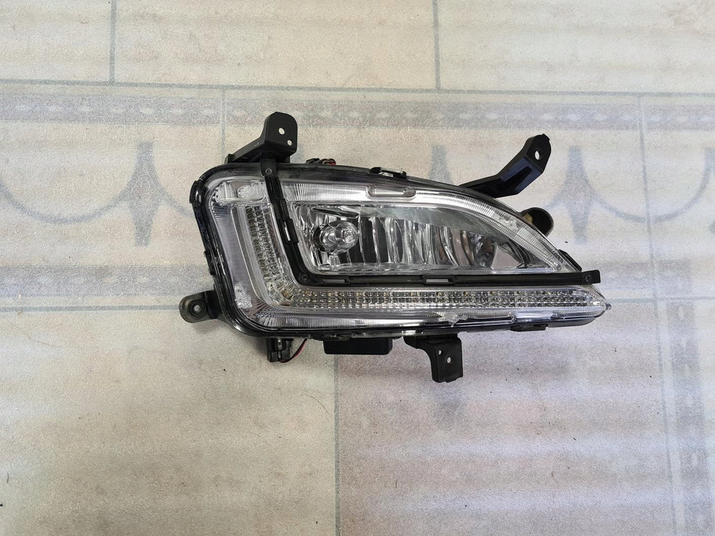 Frontscheinwerfer Hyundai Tucson 92202-D76 92202-D7600 Rechts Headlight SCH5176249616dj