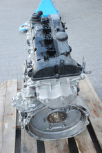 Laden Sie das Bild in den Galerie-Viewer, Motor Mercedes-Benz Sprinter 906 651957 2.2 CDI 129PS 95kW 170TKm Unkomplett MOT1363097602zz