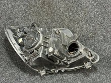 Laden Sie das Bild in den Galerie-Viewer, Frontscheinwerfer Mercedes-Benz Sprinter A9068205600 Links Headlight