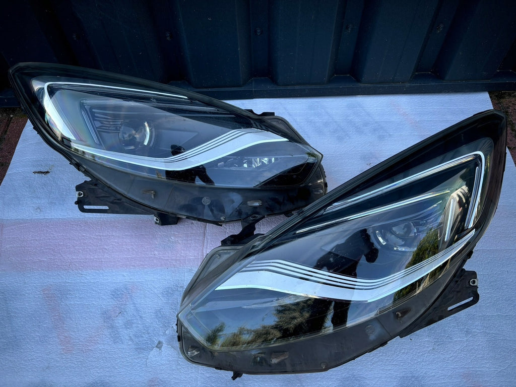 Frontscheinwerfer Opel Zafira C 13472663 13472662 Full LED Rechts oder Links