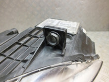 Laden Sie das Bild in den Galerie-Viewer, Frontscheinwerfer VW Passat 3C0941752G 3C0941753G Xenon Rechts Headlight