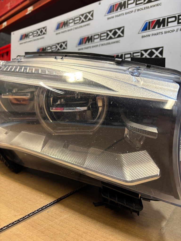 Frontscheinwerfer BMW X5 F15 F16 LED Rechts Scheinwerfer Headlight SCH8303428060kn