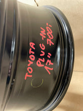 Laden Sie das Bild in den Galerie-Viewer, 1x Alufelge 17 Zoll 6.5&quot; 5x100 PW457-47001 Toyota Auris Rim Wheel