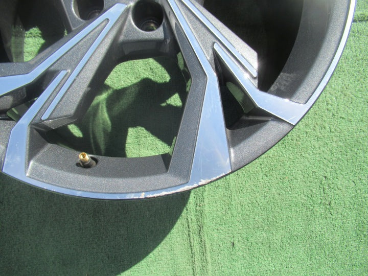 1x Alufelge 18 Zoll 8.0" 5x112 46ET Grau 8Y0601025H Audi A3 Mg Rim Wheel FEL4896143138op