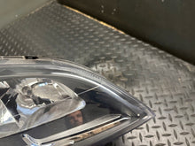 Laden Sie das Bild in den Galerie-Viewer, Frontscheinwerfer Fiat Doblo 521094560 Rechts Scheinwerfer Headlight SCH2353357901cz