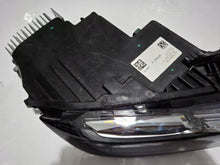 Laden Sie das Bild in den Galerie-Viewer, Frontscheinwerfer BMW 7 9879936-14 LED Rechts Scheinwerfer Headlight
