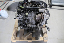 Laden Sie das Bild in den Galerie-Viewer, Motor Citroën Opel Peugeot I 10TMA6 1.2 THP 2022 Benzin Engine Komplett MOT3309528138wc