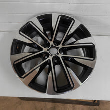 Load image into Gallery viewer, 1x Alufelge 19 Zoll 7.0" 5x114.3 32ET Glanz Schwarz 403004862R Renault I FEL7851143574rz