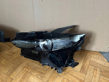 Load image into Gallery viewer, Frontscheinwerfer Mazda Cx30 DPTJ67890 Ein Satz Scheinwerfer Headlight SCH2978985692jo