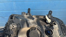 Load image into Gallery viewer, Frontscheinwerfer Hyundai I40 HYUI40LAM Rechts Scheinwerfer Headlight SCH9971184230do