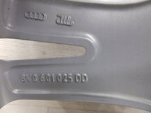 Laden Sie das Bild in den Galerie-Viewer, 1x Alufelge 17 Zoll 7.5" 5x112 43ET Silber 8V0601025DD Audi A3 Rim Wheel FEL4266149364ij