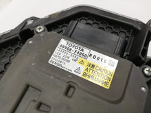 Laden Sie das Bild in den Galerie-Viewer, Frontscheinwerfer Toyota C-Hr 89908F4050 Rechts Scheinwerfer Headlight SCH6263347191ye