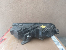 Laden Sie das Bild in den Galerie-Viewer, Frontscheinwerfer Skoda Octavia III 5E1941015D Full LED Ein Satz Headlight SCH2156391405fi
