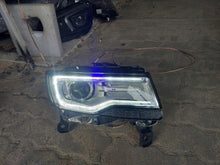 Laden Sie das Bild in den Galerie-Viewer, Frontscheinwerfer Jeep Grand Cherokee Wk2 LED Ein Satz Scheinwerfer Headlight SCH3962147822ud