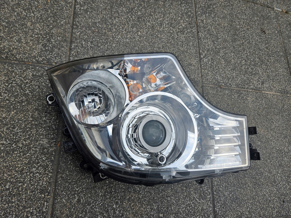 Frontscheinwerfer Mercedes-Benz A9608200739 Xenon Rechts Scheinwerfer Headlight