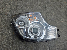 Laden Sie das Bild in den Galerie-Viewer, Frontscheinwerfer Mercedes-Benz A9608200739 Xenon Rechts Scheinwerfer Headlight